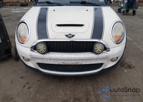 2009 Mini Cooper S from USA, damaged, VIN WMWMF73559TW83452